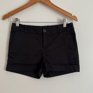 💛 BNWT Aritzia Talula Black Cuffed Utility Shorts